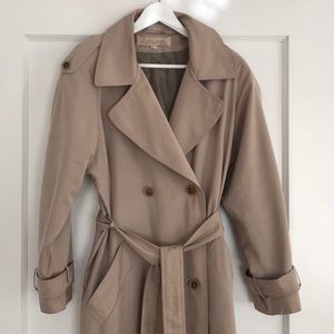 Amazing trench coat!